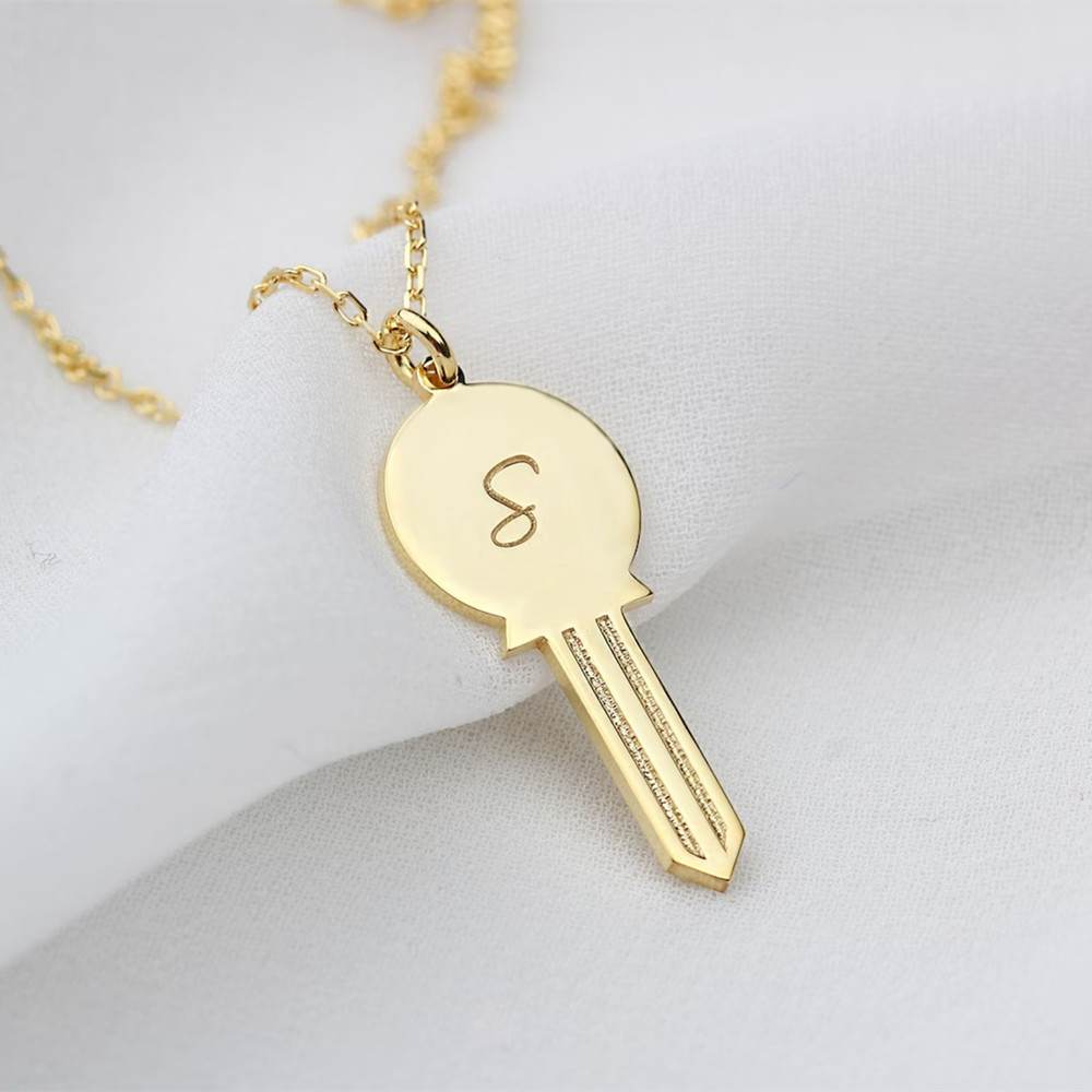 Charm Necklace Dainty - Изящное колье-брелок из нержавеющей стали с