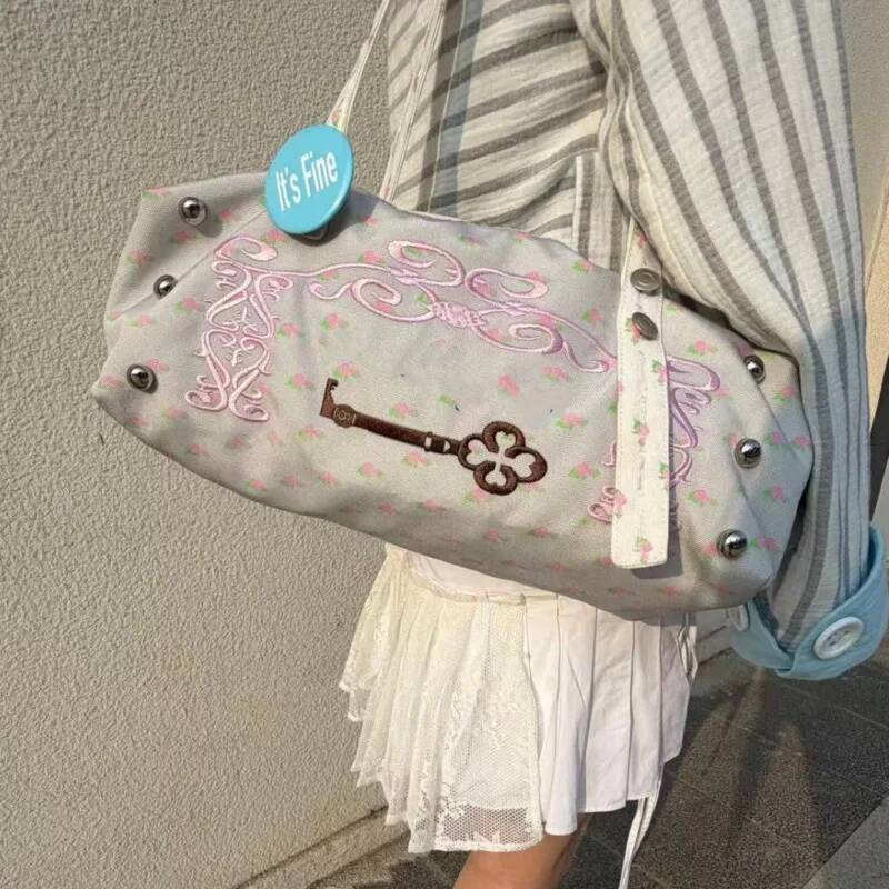 Women Accessories Images - Вместительная дорожная сумка для женщин, новая