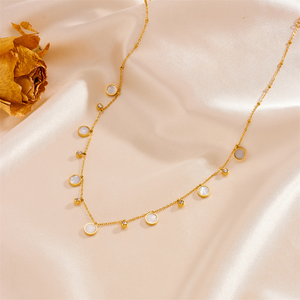 Изящное колье-чокер из 18-кара – обзор и цена Charm Necklace Dainty